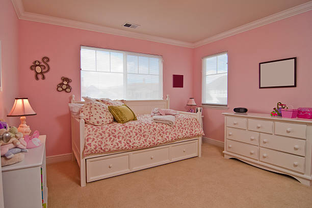 pink kids room