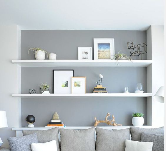 Elegance of Monochromatic Themes in Shelf